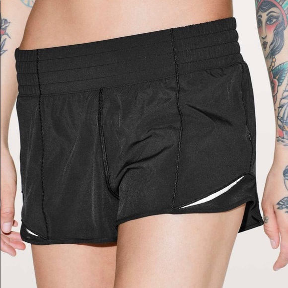 Lululemon Black Hotty Hot Short Size 2 - Picture 10 of 11